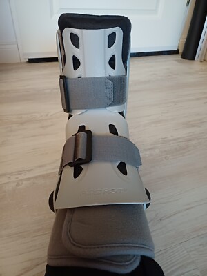 Aircast Softstrike  Short Walker Größe Medium , DJO,LLC ,gebraucht