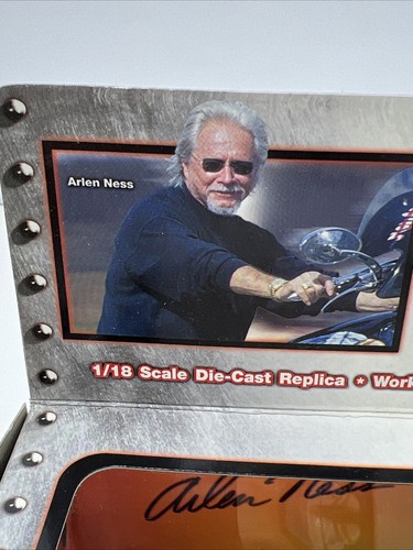 ARLEN NESS IRON LEGENDS 1:18 Scale Die Cast Replica Custom Motorcycle Sealed - Picture 7 of 9