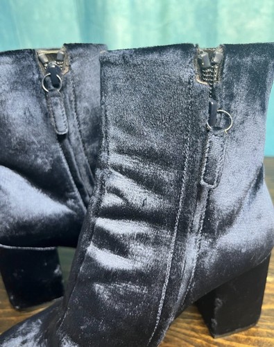 Autentici stivaletti Balenciaga in velluto blu scuro da donna taglia EU 36 - Foto 10 di 14