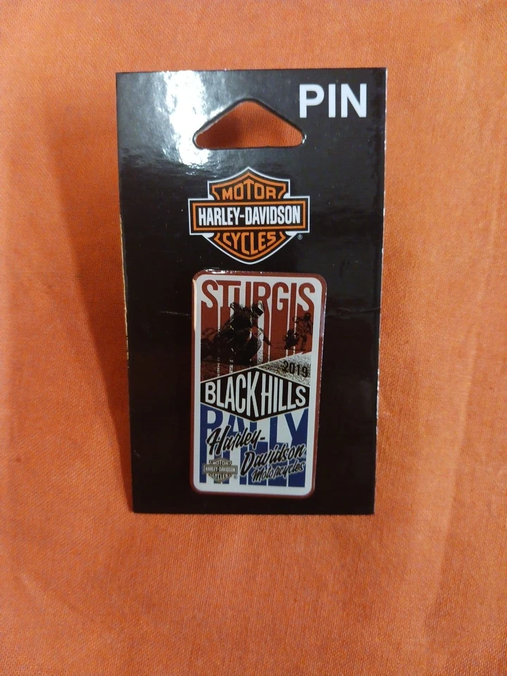 PIN HARLEY DAVIDSON GENUINO 79TH STURGIS BLACK HILLS RALLY 0128556216HD Foto 2 de 3