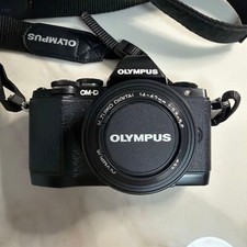 olympus om d e m10