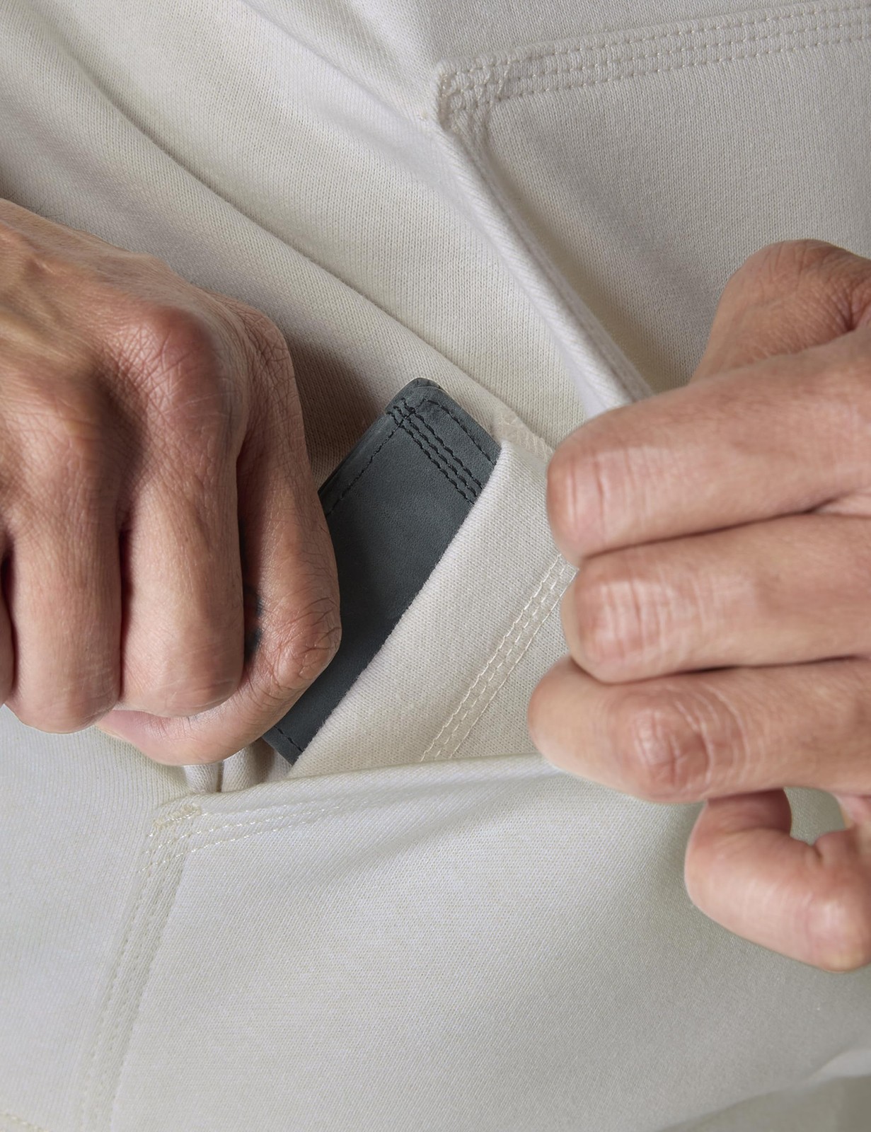 Carhartt Rain Defender Loose-Fit Midweight 1889 Graphic Hoodie - Malt - 2XL 6390₽