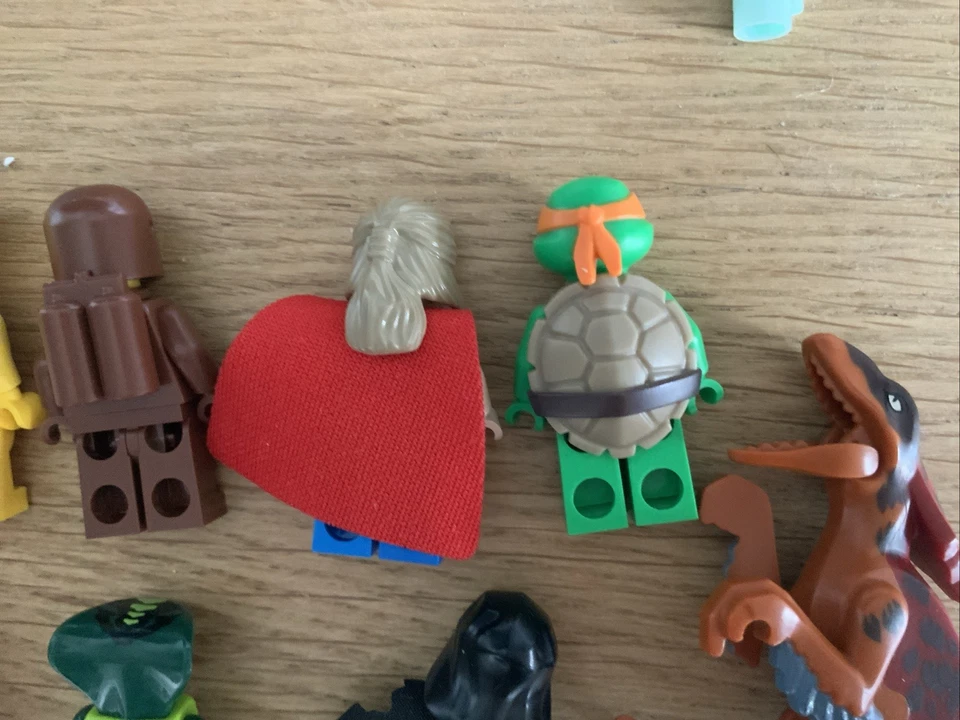 Lego Figuren Konvolut( Ninjago, Herr Der Ringe, Space, Jurassic Park, Marvel) - Bild 3 von 4