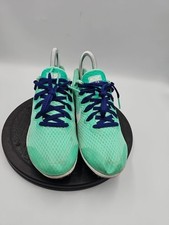 NIKE Rival D 9 Green Glow White Mid Distance Track Spikes Shoes Womens Sz 6