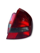 Feu arrière Mitsubishi CARISMA