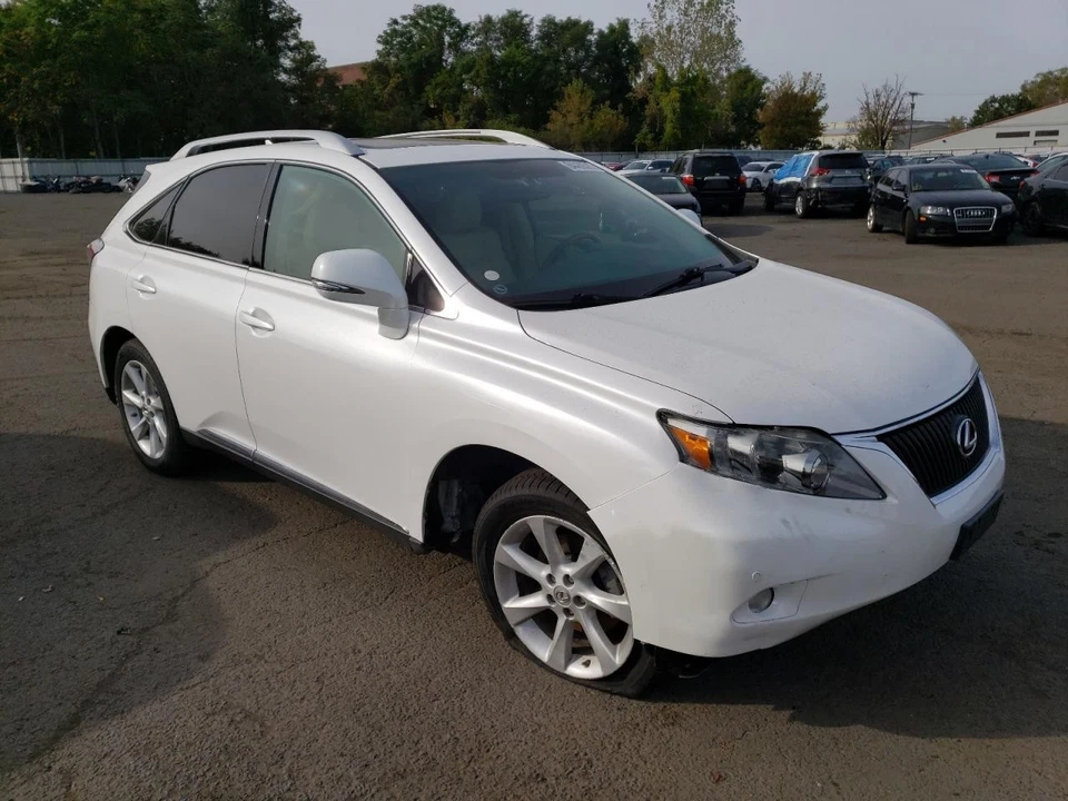 Used Front Center Infotainment Display fits: 2012 Lexus RX350 front display dash - Image 4 of 4