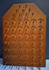 Vintage Handmade Wooden Wall Mount Hanging 51 Spool Thread Holder READ
