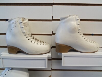 Girls Edea Chorus boot  Size 225 C