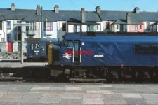 PHOTO  CLASS 45 LOCO NO 45065 AND 08895 AT PLYMOUTH STATION 31ST MAY 1977