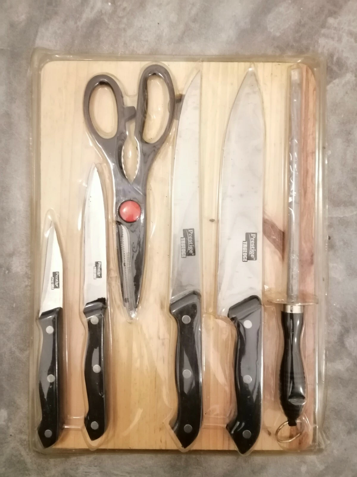 Prestige Tru-Edge Kitchen Knife Board Set Black/Silver, 7-Pieces
Opens in a new window or tab