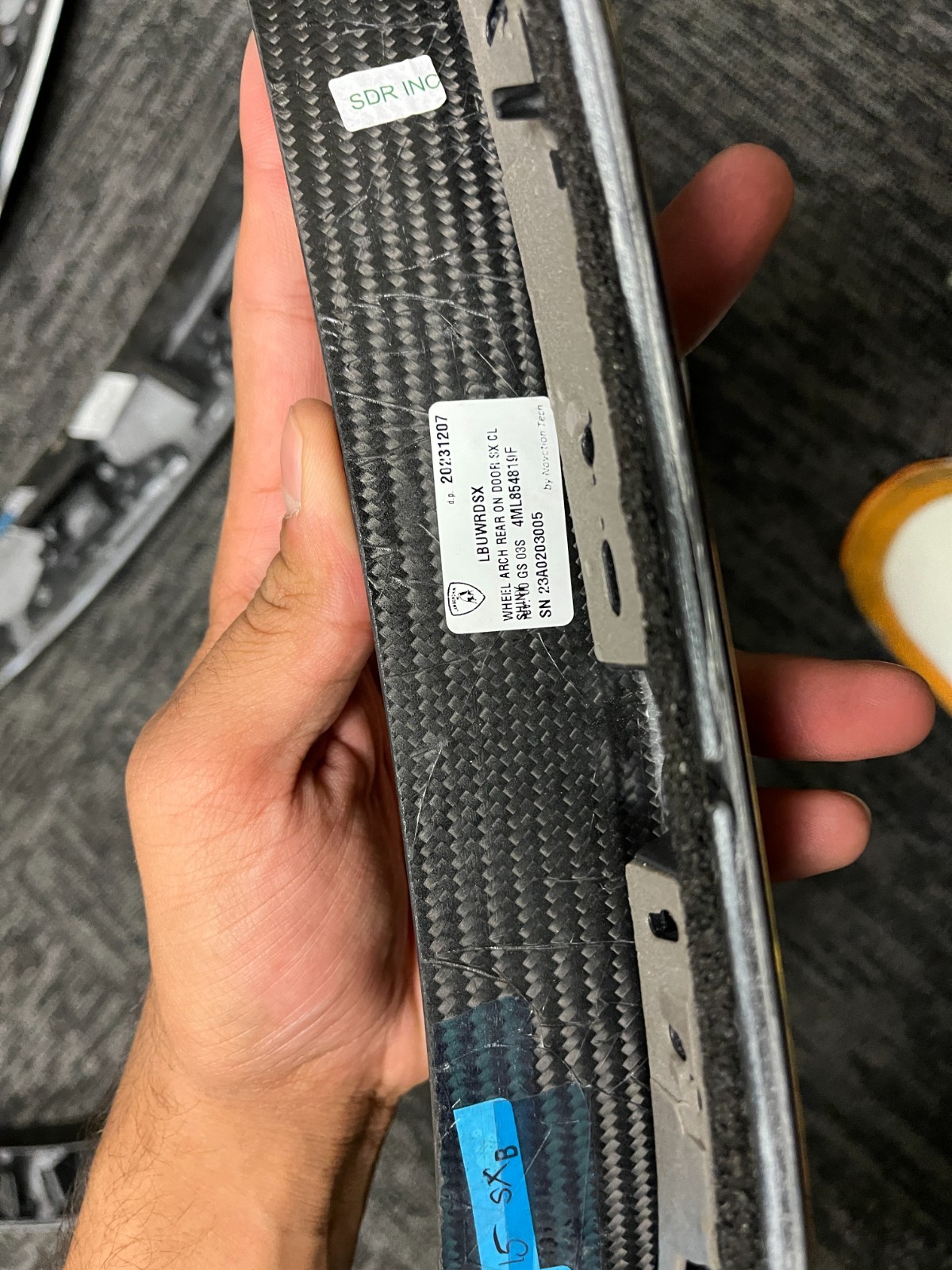 OEM Lamborghini Urus Performante Exposed Carbon Fender Wheel Arch set