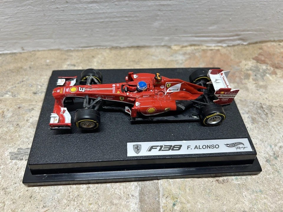 FERRARI F138 2013 FERNANDO ALONSO HOT WHEELS- 1/43 - Immagine 4 di 4