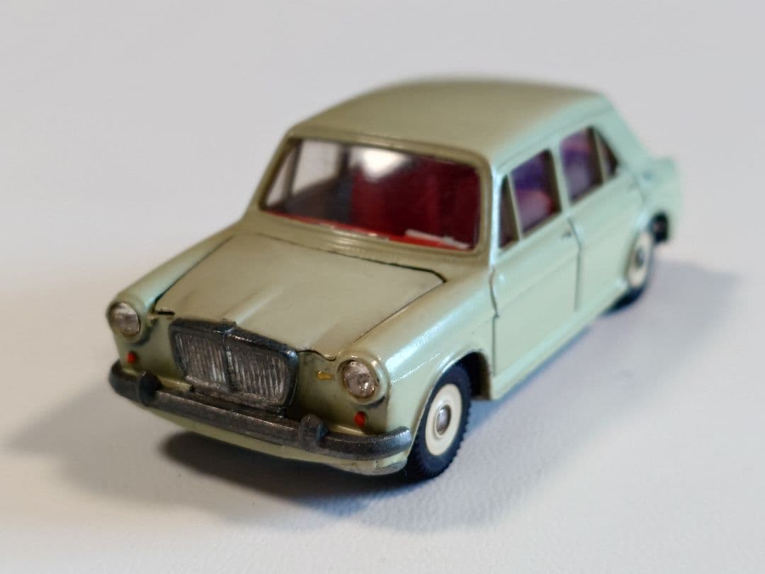 Tekno MG 1100 - Miniature Voiture Die-cast - Échelle 1/43 - Vintage #832 - Occasion