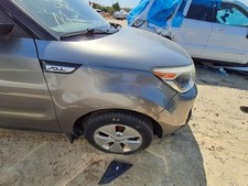 2015 Kia Soul Used Passenger Right Fender Gray 4dr Suv Local Pickup Only