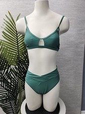 Nwt Cupshe Two Piece Swimsuit Size Small Green With V Front Bottom.