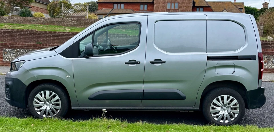 *PRICE REDUCED*   56900 MILES  PEUGEOT PARTNER 1.6L BHDI 100hp - Image 3 of 4