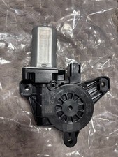Mercedes A-Klasse W177 Fensterheber hinten rechts Motor A0009060908 Mercedes A-Klasse W177 Fensterheber hinten rechts Motor A0009060908