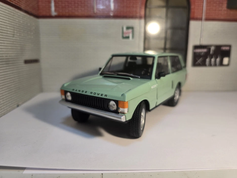 Range Rover Classic 1977 V8 3.5 Mint Green Welly Nex 1:24 Scale Diecast Model - Image 4 of 4