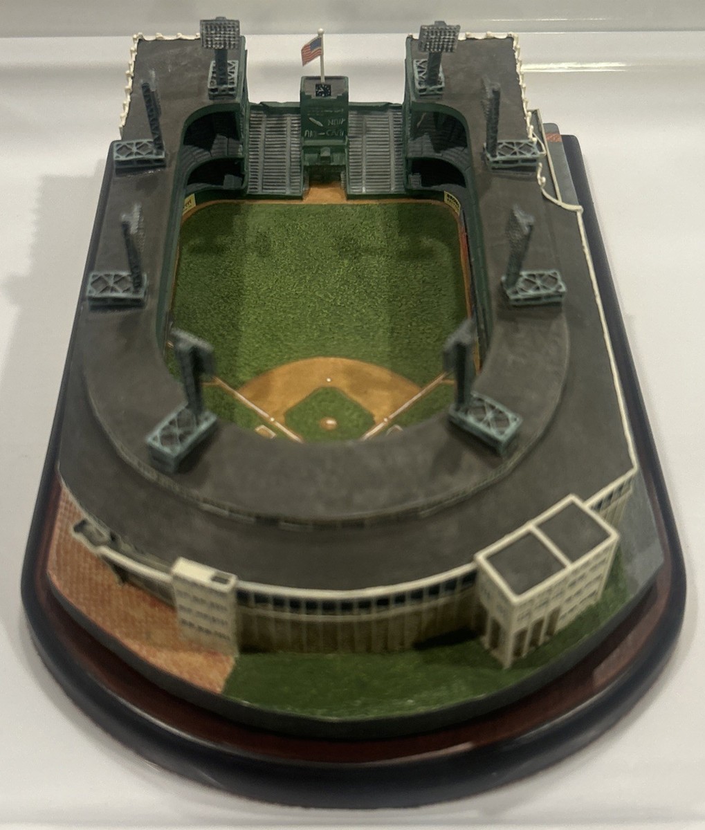 Danbury Mint Polo Grounds Stadium Replica New York Giants