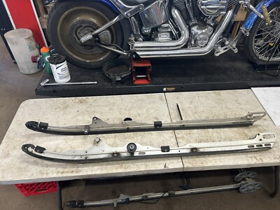 SKI-DOO SUMMIT 1000 SDI REV Rear Suspension Skid rail 151'' 503191050 free ship