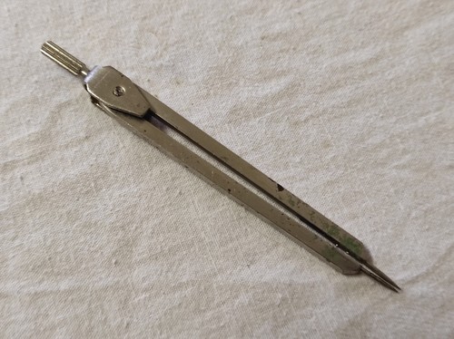Compas 2 pointes 13,5cm