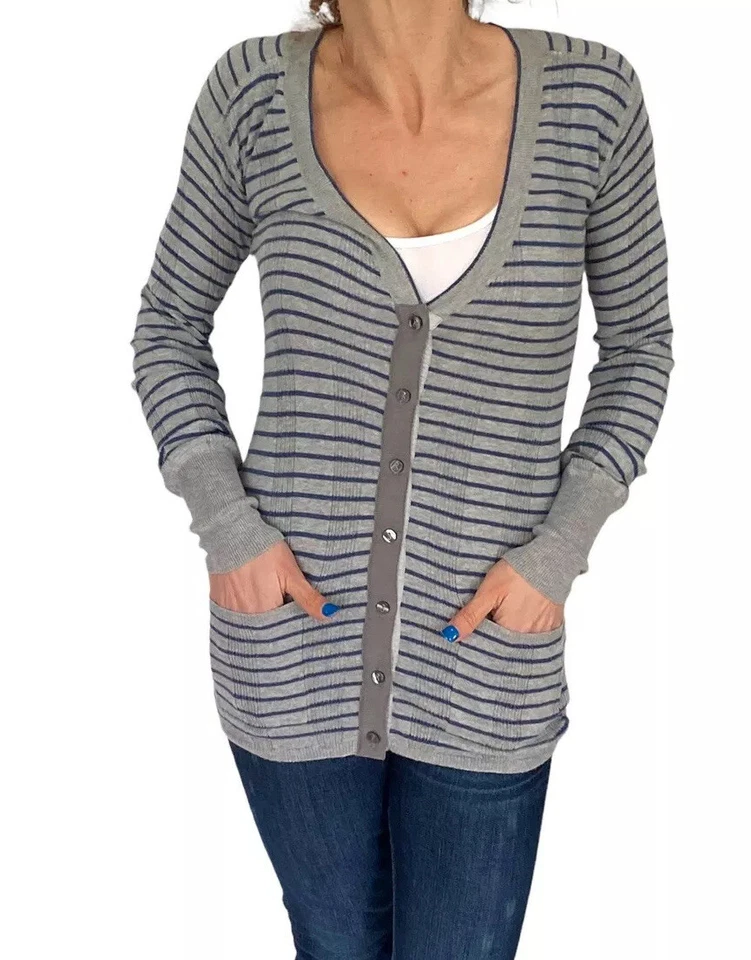 MARC BY MARC JACOBS AURELIE LISTRADO MALHA COM NERVURAS GOLA V SUÉTER CARDIGÃ CINZA XS  - Imagem 2 de 4