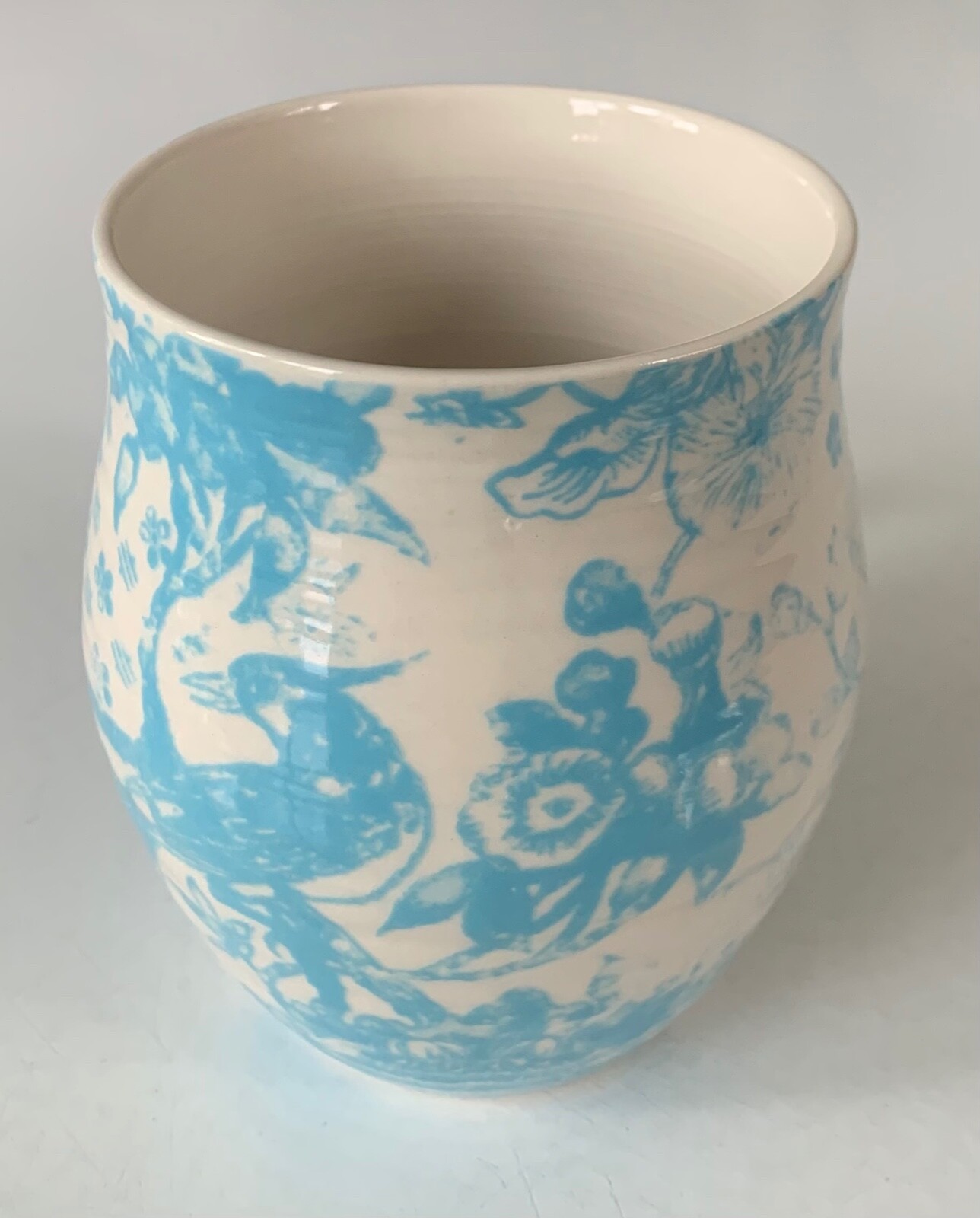 Tasse en céramque rose, tasse ntale personnalsée, lettre dalphabet