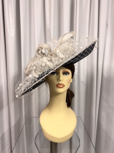 Snoxell \u0026 Gwyther RJ640 Hatinator 
