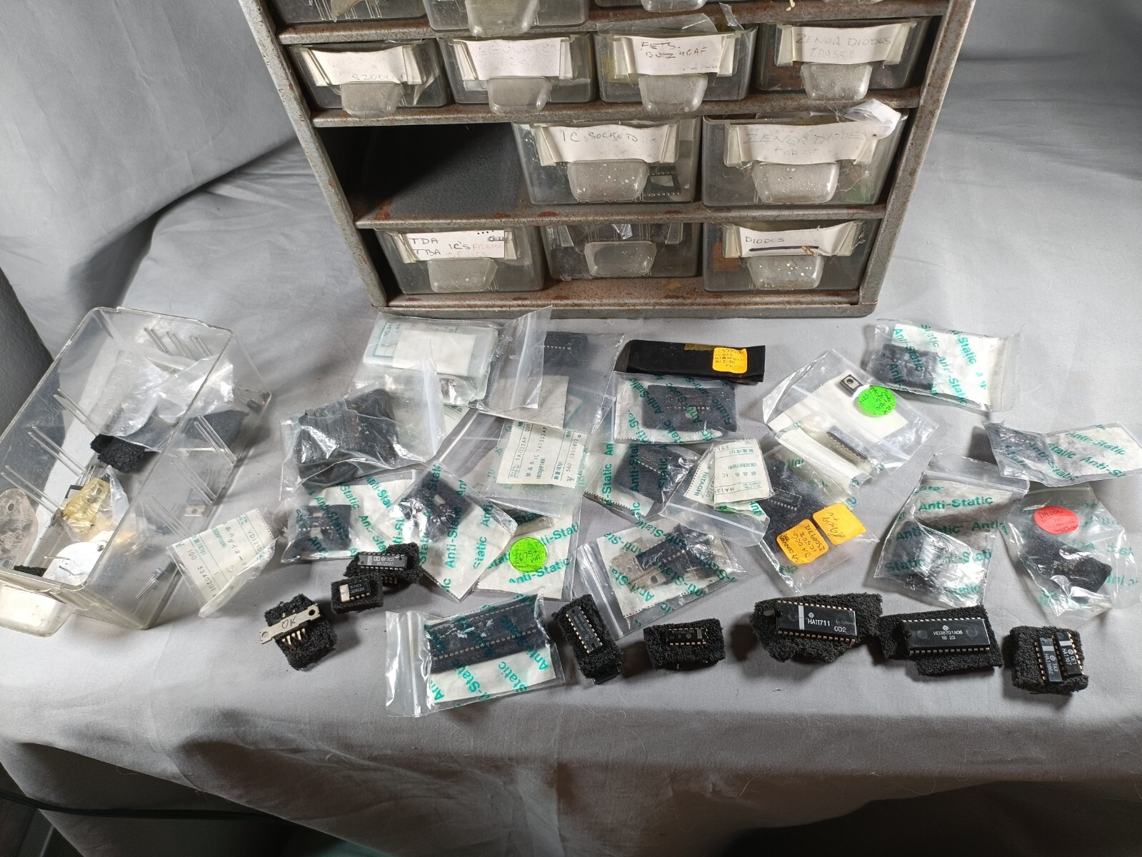 Job Lot Vintage Electronics Components Tv Diodes Semiconductors IC Other eBay