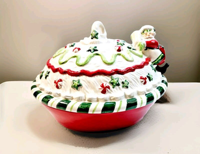 Fitz and Floyd Santa's Kitchen Pie Keeper New In Original Box