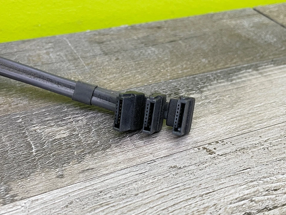 Apple LSI LOGIC SER523 REV B2 4-PORT SATA 150 PCI-X + SATA Cable for Xserve G5 - Image 2 of 4