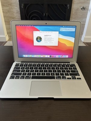 Apple Macbook Air (11-inch, Early 2014) - 1.4GHz Dual-Core Intel Core i5