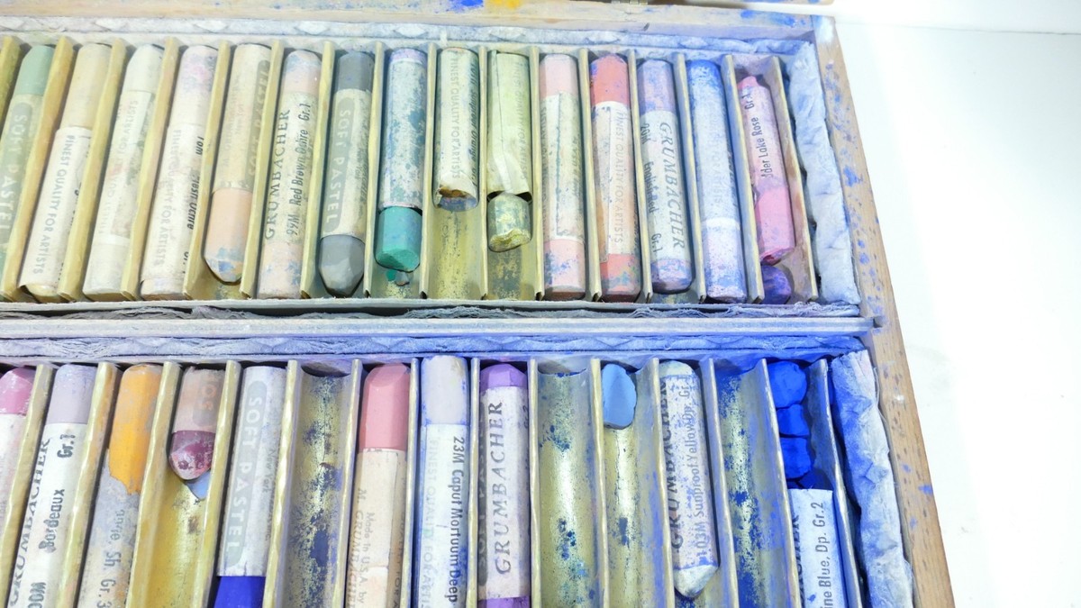 GRUMBACHER Finest 60 Soft Pastels Set #56 Wood Box Portrait