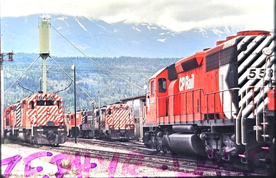ZL-828 Original Dia CP Bahnhof Sandturm Lokanlage golden BC 1972