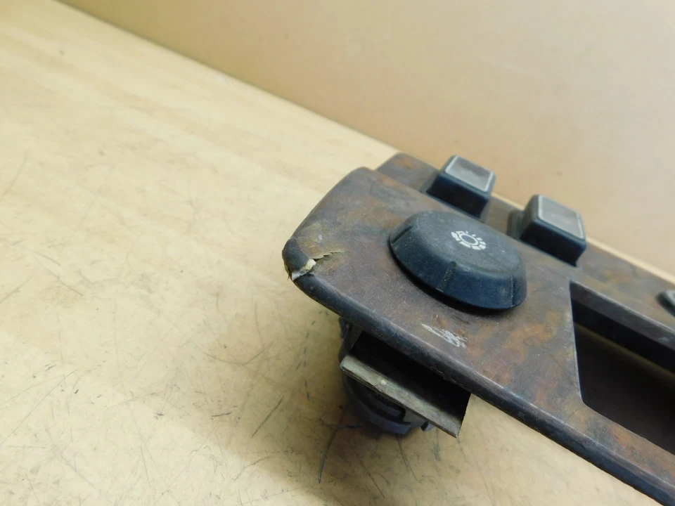 DAIMLER SOBERANO XJ40 PANEL DE INTERRUPTOR DE TABLERO CENTRAL MOLDURA DE COMPUTADORA DE VIAJE Foto 4 de 4