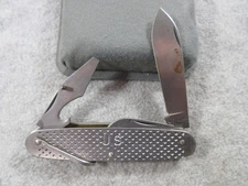 US ARMY ISSUED NOS CAMILLUS USA MADE 4 BLADE POCKET KNIFE "DEMO" KNIFE 1966