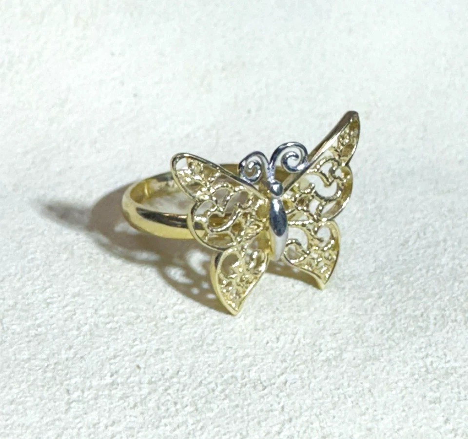 Solid 10K Yellow Gold Filigree Butterfly Ring Size 6 - Image 2 of 4