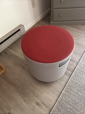 Tabouret oscillant Steelcase Turnstone Buoy gris avec dessus rouge chaise de bureau réglable