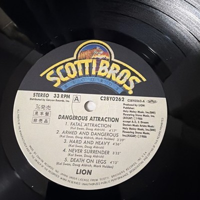 Lion - Dangerous Attraction C28Y0262 Japan vinyl Doug Aldrich | eBay