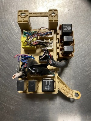 1999-2000 Lexus RX300 Cabin Room Fuse Box Inside Fuse Box 82732-48020 OEM