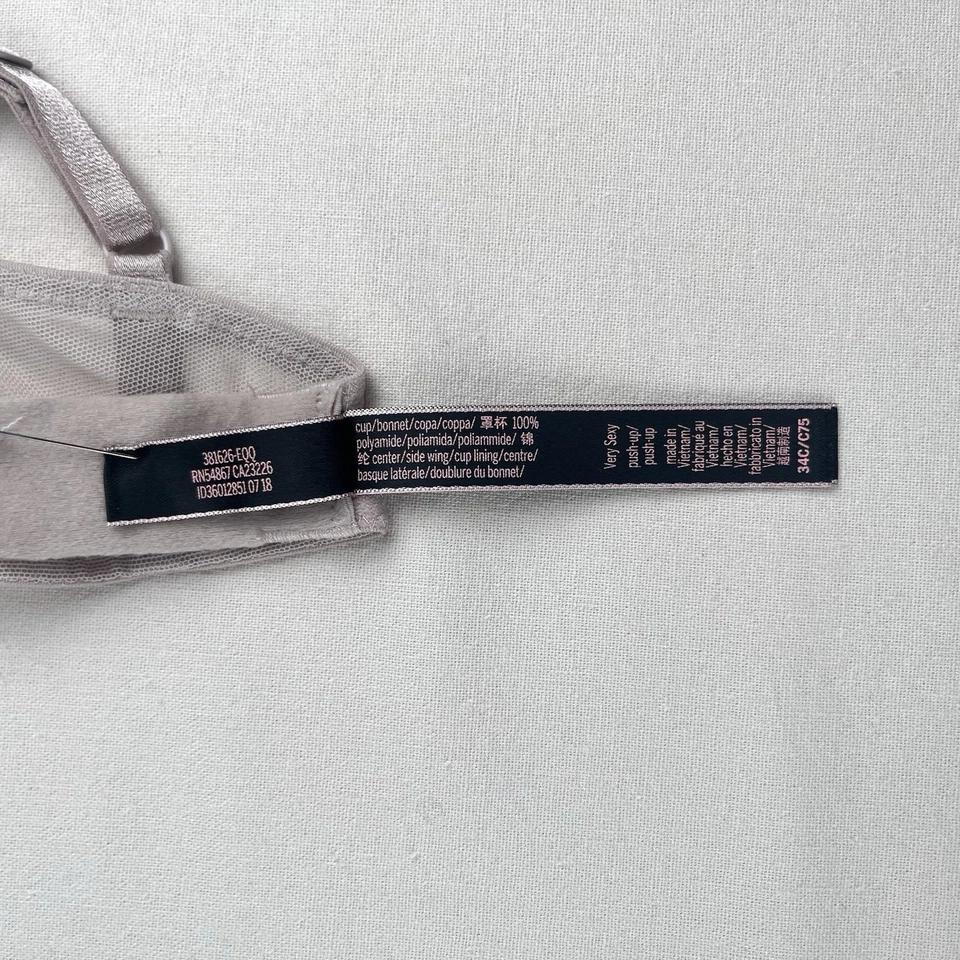 Sutiã Victoria’s Secret tamanho 28C* muito sexy push up rosa blush renda - Imagem 4 de 4