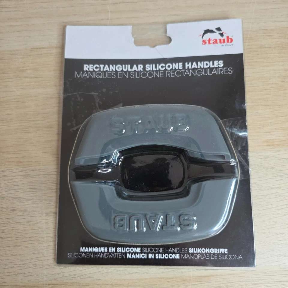 Staub Rectangular Silicone Handles Cover Pot Holder Mittens Grey New - Image 2 of 3