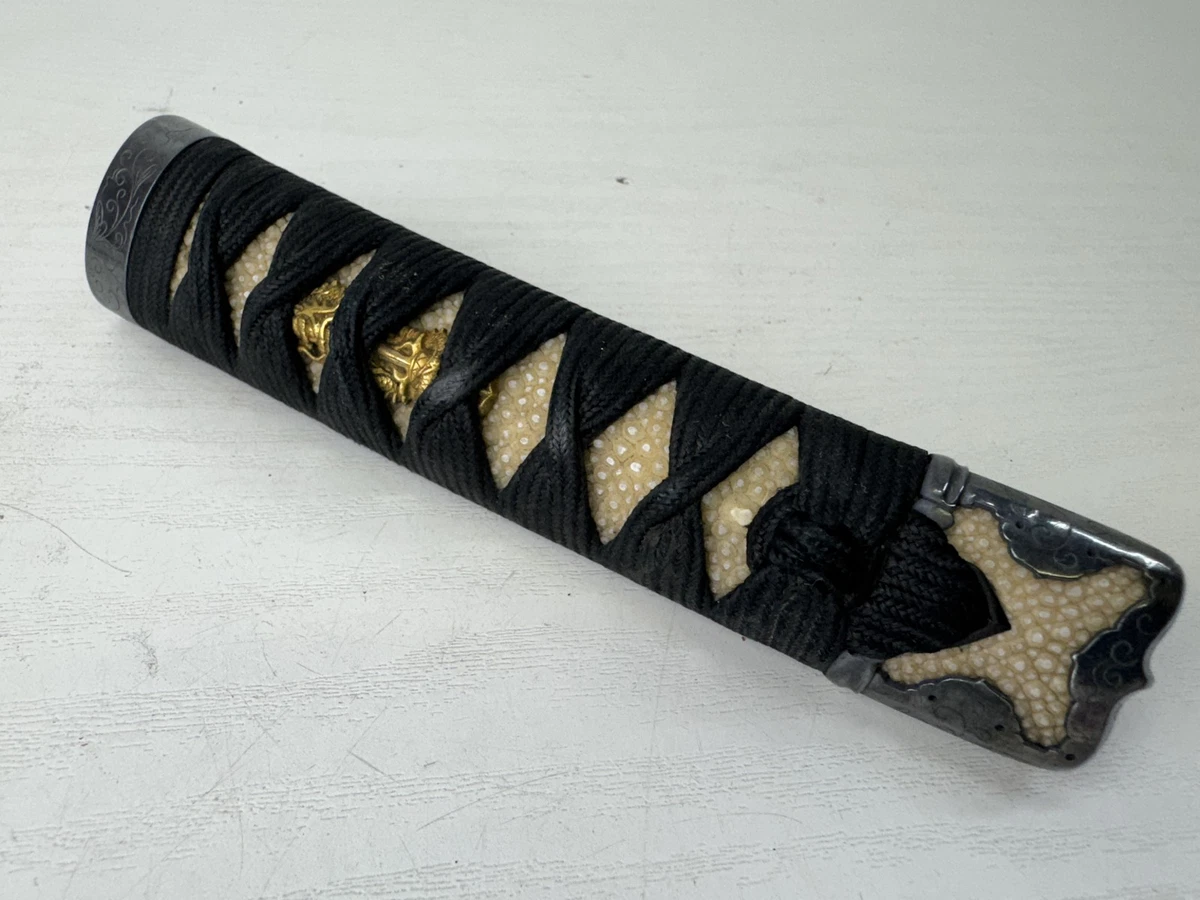 刀の鍔と目貫　JP sword Tsuba and Menuki. Menuki In Antique Japanese Tsuba for sale | eBay