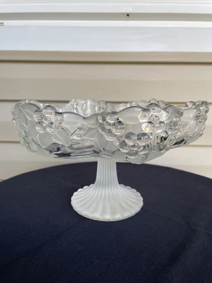 "CUENCO DE ANFITRIONA CON PATAS DE COMPOTA DE CRISTAL MIKASA CARMEN WALTHER CON ALEMANIA 10,5""" Foto 2 de 4