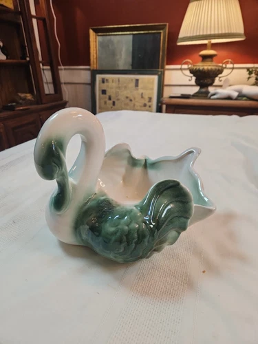 Vtg MCM 1950s Hull Pottery Coronet Swan Planter Green & White #213