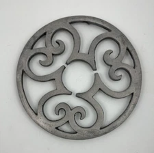 7.5" Metal Trivet Decorative Lightweight Scroll Unmarked Aluminum Color 3 Prong