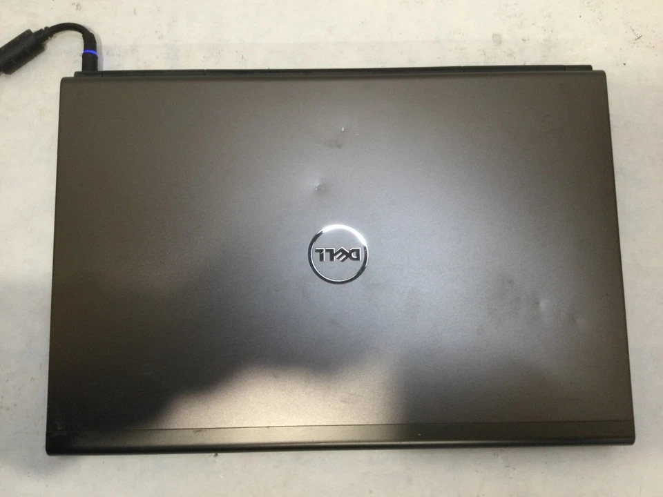 Dell Precision M4700 / Intel Core i7-2620M @ 2.70GHz /(CRACKED/MISSING PARTS!)MR - Image 3 of 4