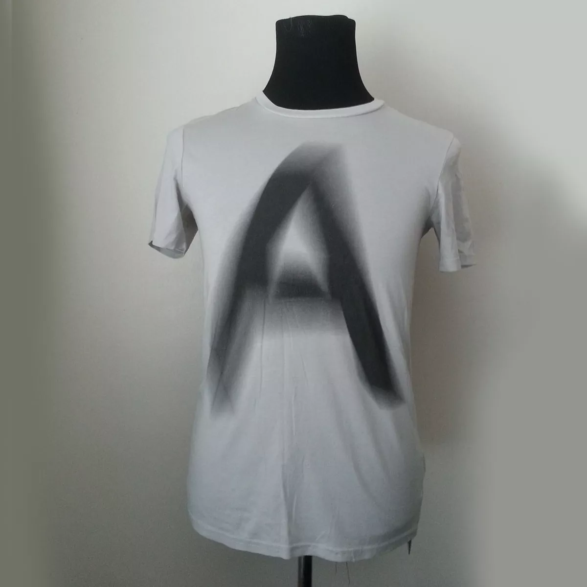 Armani Exchange Graphic T-Shirt Size XS (17x26