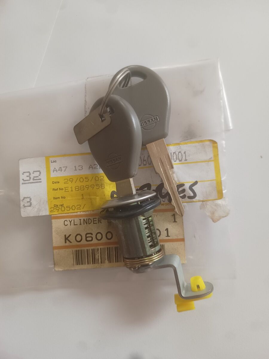 Nissan Almera N15,Tailgate lock barrel,new in pack genuine Nissan Almera N15,Tailgate lock barrel,new in pack genuine