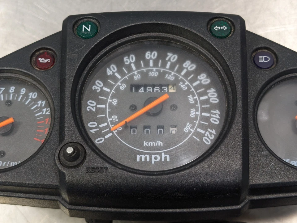 Kawasaki Ninja 250R 2008-2012 velocímetro velocímetro medidor de combustible - 25031-0159 Foto 3 de 4